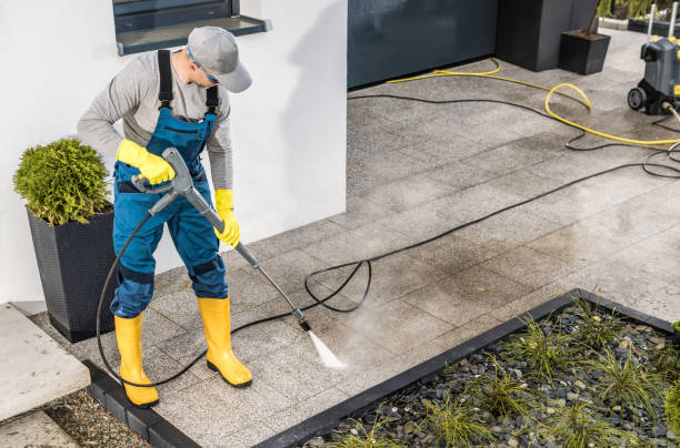 Best Garage Pressure Washing  in USA